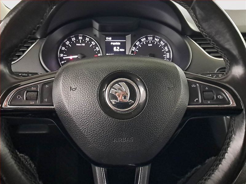 Škoda Octavia (2016) 2.0 TDI 4x4, 4X4, Tempomat - fotka 17 z 19