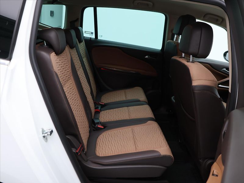 Opel Zafira 2,0 CDTI 121kW Aut. Kůže Enjoy - fotka 13 z 27