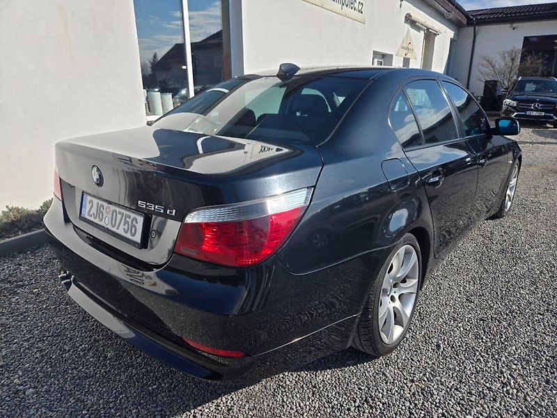 BMW Řada 5 (2005) 3.0 TDI  Automat - fotka 4 z 18