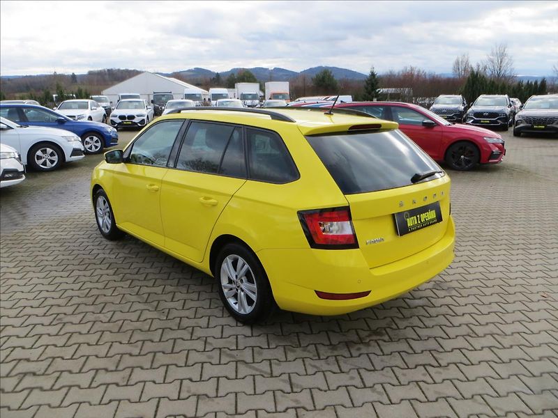Škoda Fabia 1,0 TSI Ambition Tour ČR - fotka 5 z 24