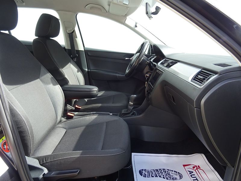 Škoda Rapid (2014) 1.6TDi,66kW,S,kniha,ALU - fotka 12 z 22