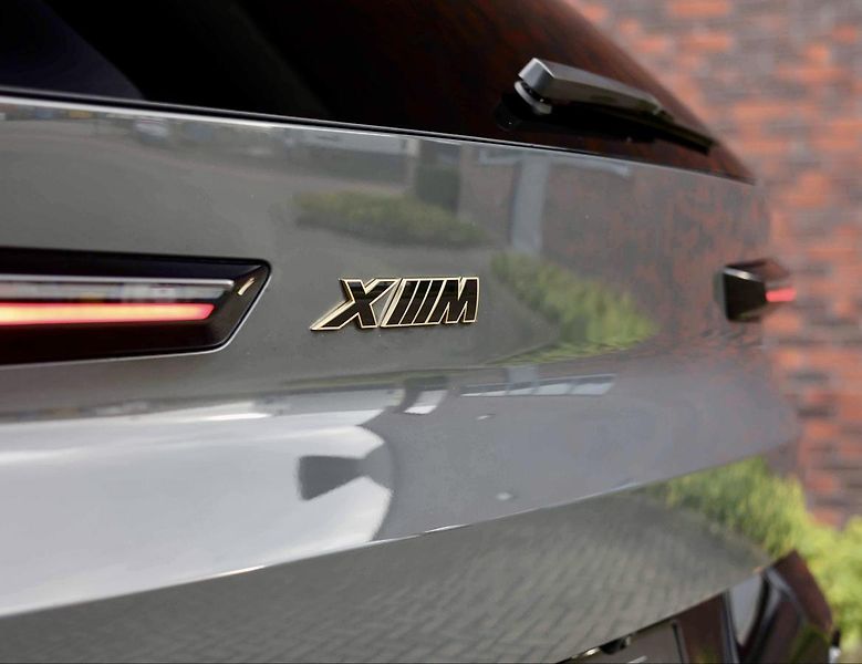 BMW XM (2023) 4.4 V8*Bowers&Wilkins - fotka 21 z 46