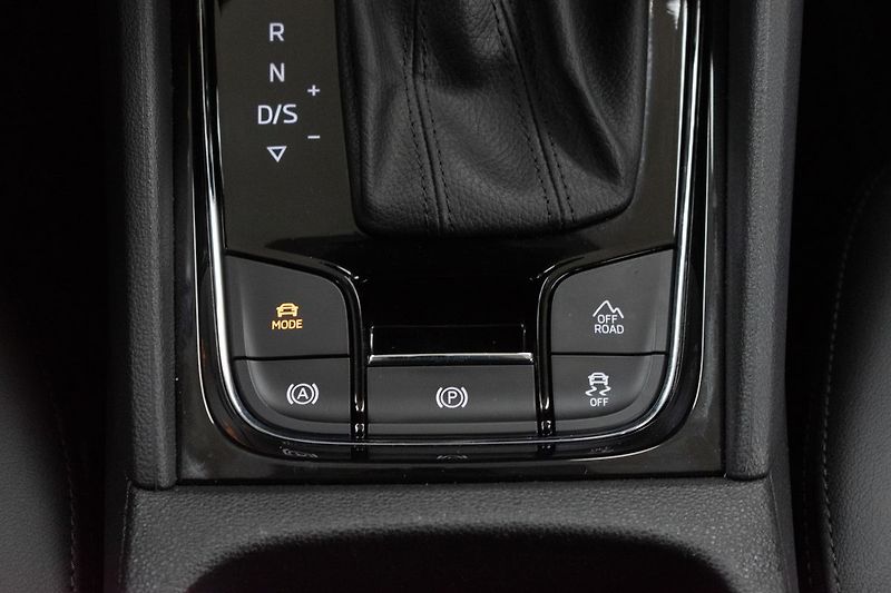 Škoda Kodiaq 2.0TSI 4x4*L&K*TAŽNÉ*DPH*ČR 1M - fotka 26 z 50