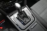 Volkswagen Passat 2,0 TDI 110 kW DSG Business Zá - náhled 22