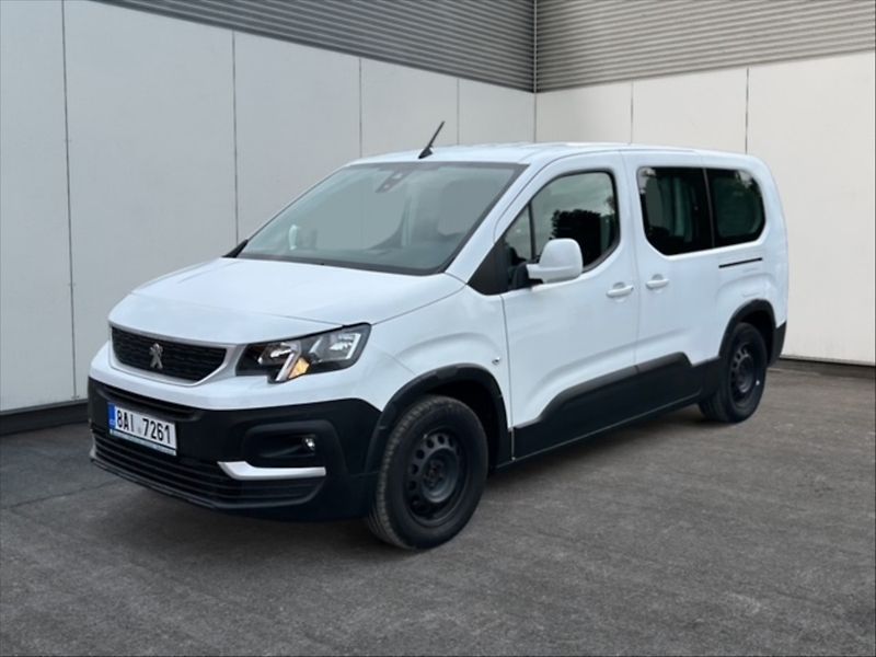 Peugeot Rifter 1,2 PT Active Long - fotka 3 z 11