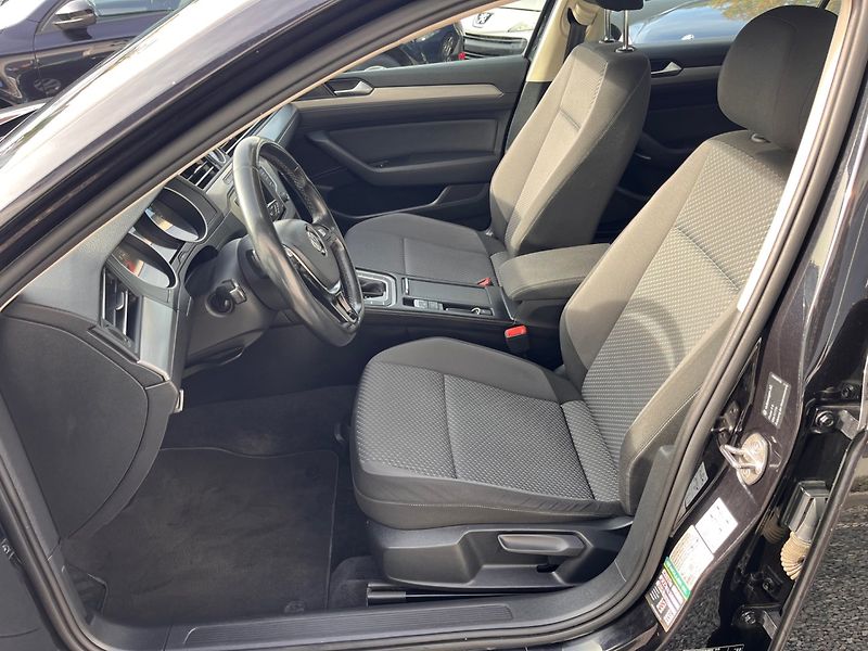 Volkswagen Passat (2017) 2.0 TDi DSG Navi DPH - fotka 7 z 20