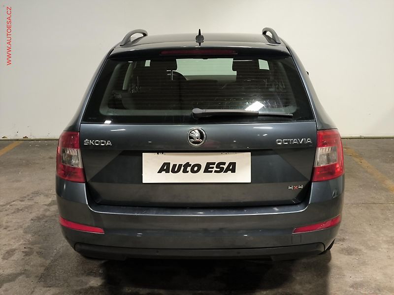 Škoda Octavia (2014) 1.6TDi 4x4, AC, tempo, park - fotka 5 z 17