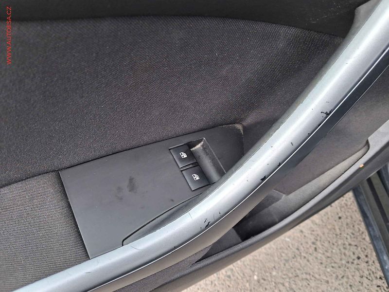 Opel Astra (2014) 2.0CDTi, ČR, AC, temp - fotka 11 z 16