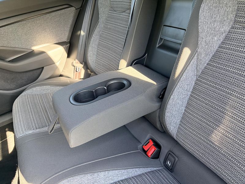 Škoda Superb SELECTION 2.0TDI 110KW DSG LED - fotka 58 z 68
