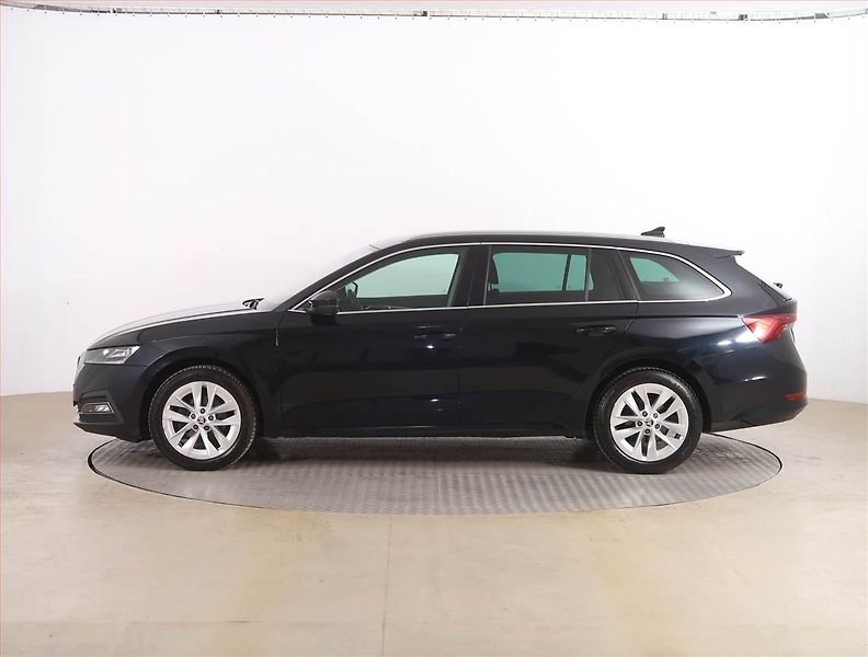 Škoda Octavia (2021) Style Plus 2.0 TDI, Automat - fotka 3 z 22
