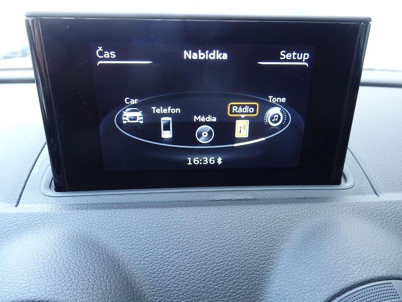 Audi A3 SPORTBACK 1.6 TDI KLIMA - fotka 13 z 17