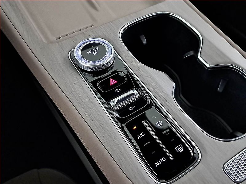 Chery Tiggo 8 (2026) 1.6 TGDI, UNIQUE, Ad. tempomat - fotka 17 z 22