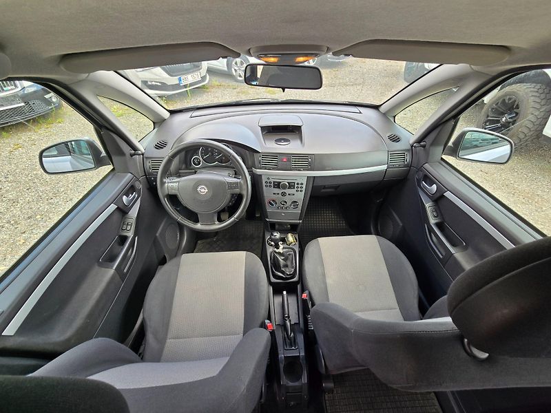 Opel Meriva (2005) 1.3 CDTi Enjoy - fotka 13 z 23