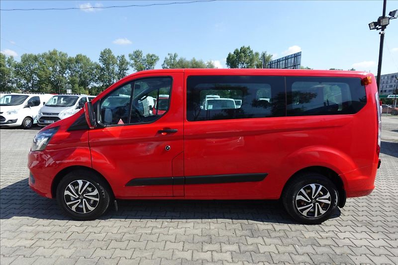 Ford Transit Custom 2,0 TDCi  L1H1 BUS KLIMA SERVI - fotka 3 z 31