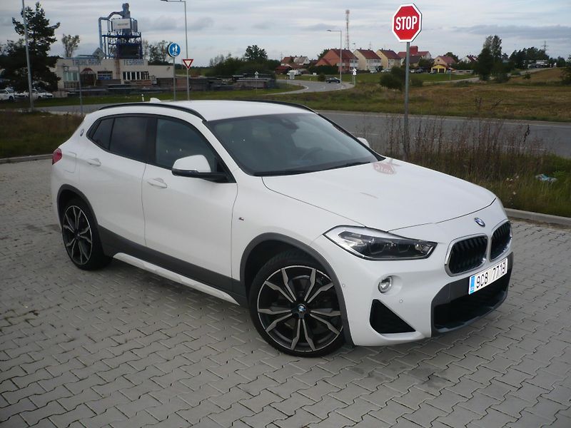 BMW X2 (2019) - fotka 3 z 16