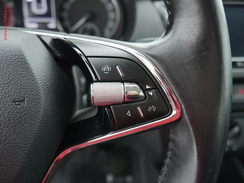 Škoda Fabia (2021) 1.0 TSi, 2.maj,ČR, Ambition - fotka 20 z 23