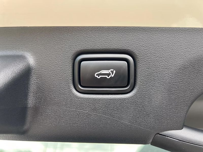 Kia EV6 GT-Line AWD Pano Meridian HuD - fotka 14 z 14