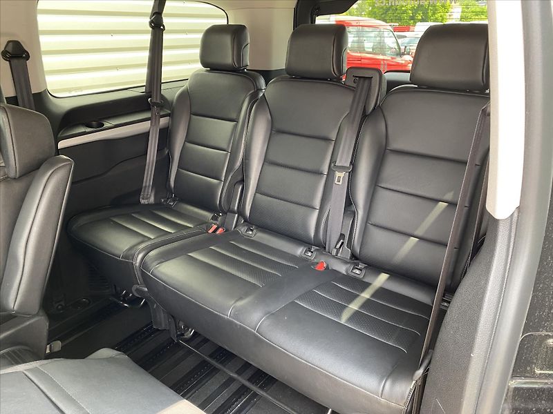 Toyota ProAce 2,0   Long, 130kW Automat - fotka 25 z 28