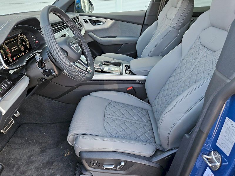 Audi Q8 (2025) SUV 50 TDI quattro - fotka 20 z 29