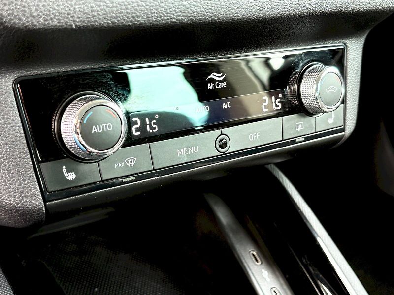 Škoda Kamiq (2023) 1.5 TSI / 110 kW / STYLE - fotka 22 z 28
