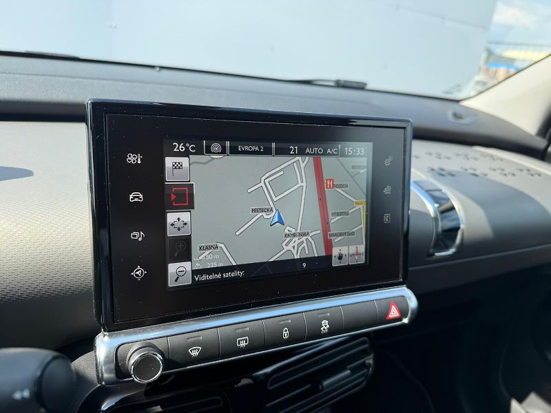Citroën C4 Cactus 1.6 BlueHDi 73kW - fotka 20 z 27
