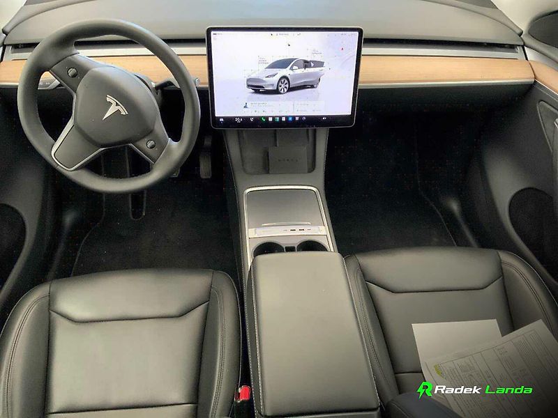 Tesla Model Y (2023) Long Range AWD | Berlín - fotka 6 z 10