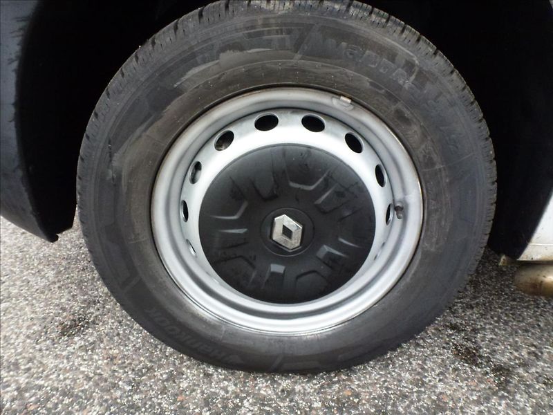 Renault Master 2,3 DCI L2H2 6 rychlostní - fotka 37 z 50