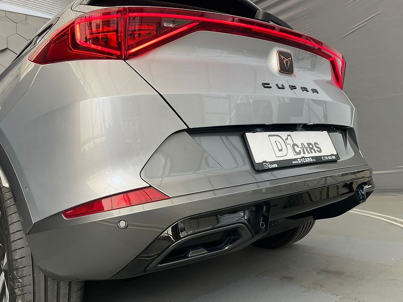 Cupra Formentor 2.0 TSi 140kW DSG 4x4 ČR 1.maj - fotka 34 z 87
