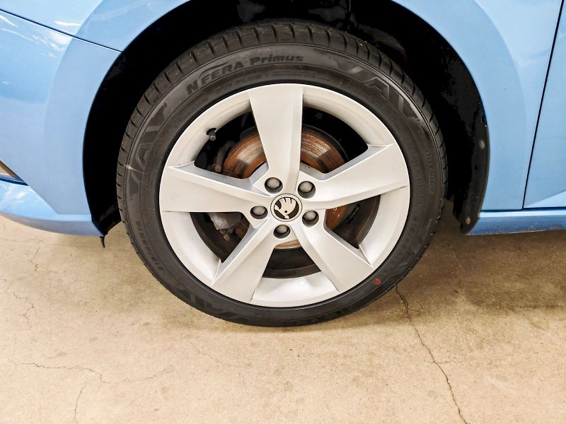 Škoda Fabia (2019) Combi 1.0 MPI 55 kW Ambition P - fotka 28 z 28