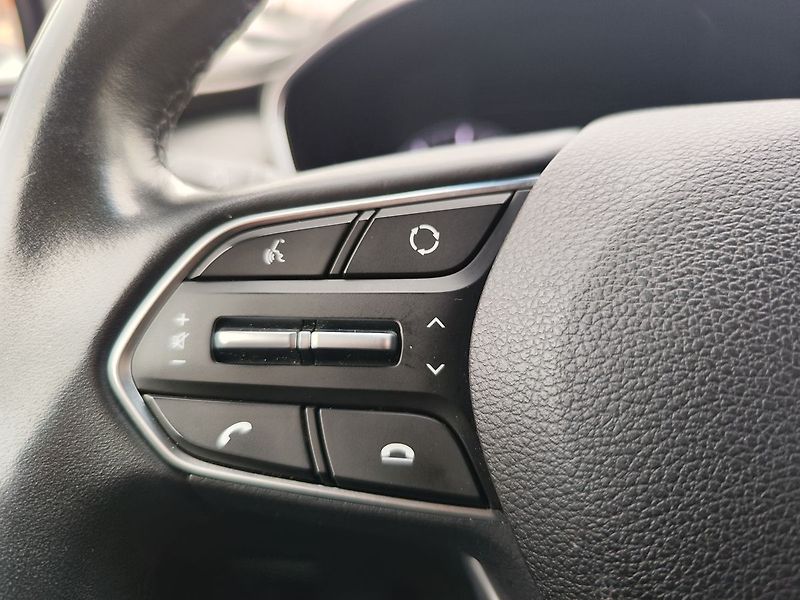 Hyundai Santa Fe 2.0 CRDI/110kW Smart Success - fotka 28 z 34