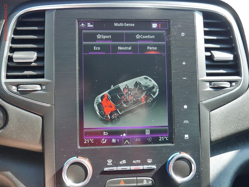 Renault Mégane (2020) 1.5 dCi, 1.maj,ČR, Navi - fotka 13 z 21