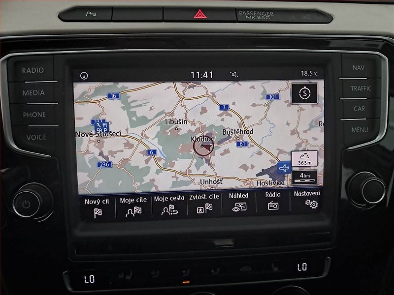 Volkswagen Passat (2015) Highline 2.0 TDI, Navi - fotka 16 z 20
