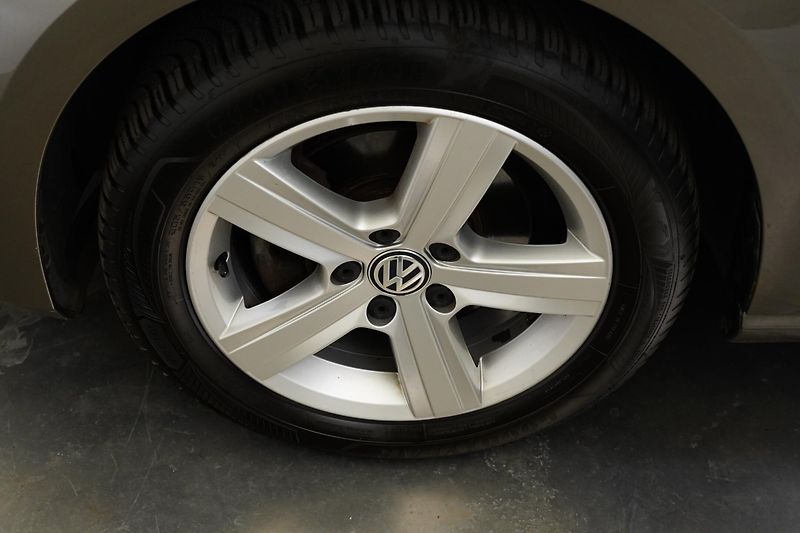 Volkswagen Golf - fotka 10 z 27