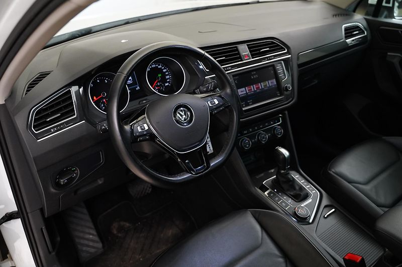 Volkswagen Tiguan - fotka 5 z 6