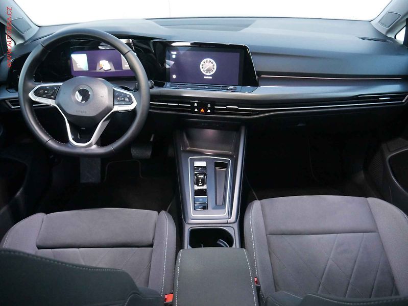 Volkswagen Golf (2021) 1.5TSi, ČR, DSG, LED - fotka 8 z 19