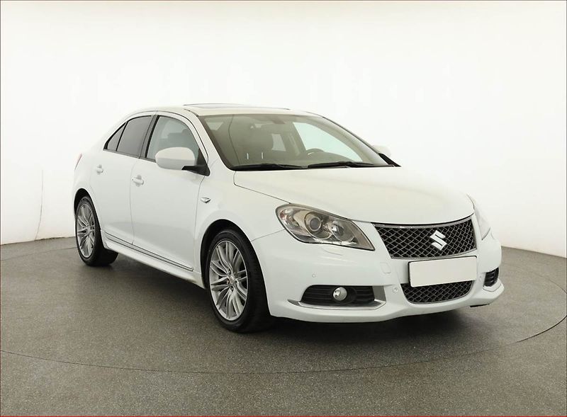 Suzuki Kizashi (2014) 2.4 VVT, Serv.kniha, Xenony - fotografie inzerátu