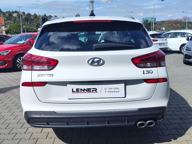 Hyundai i30 1.5 T-GDI/117kW N-Line - fotka 6 z 35