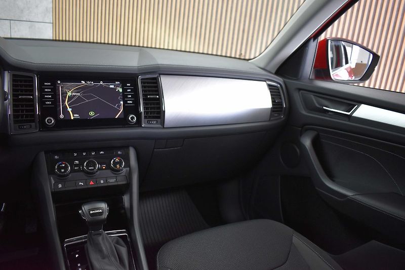 Škoda Kodiaq 2.0 TDI DSG*TAŽNÉ**DPH*ČR 1.M* - fotka 10 z 42