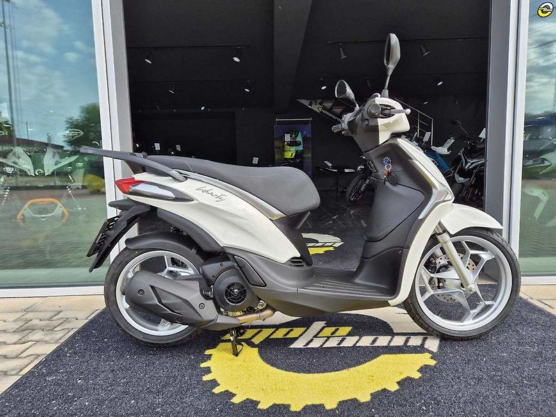 Piaggio Liberty 125 iGET (2026) Liberty 125 E5+ - fotka 3 z 39