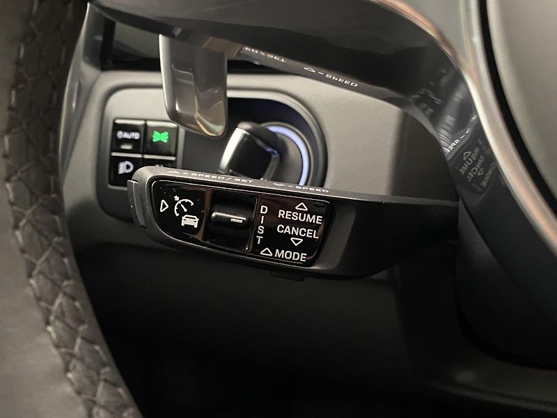 Porsche Cayenne E-HYBRID 250kW AWD AUT CZ - fotka 23 z 111