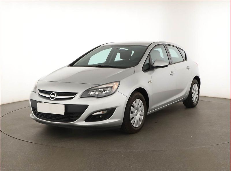 Opel Astra (2015) 1.6 CDTI, Tempomat - fotka 2 z 13