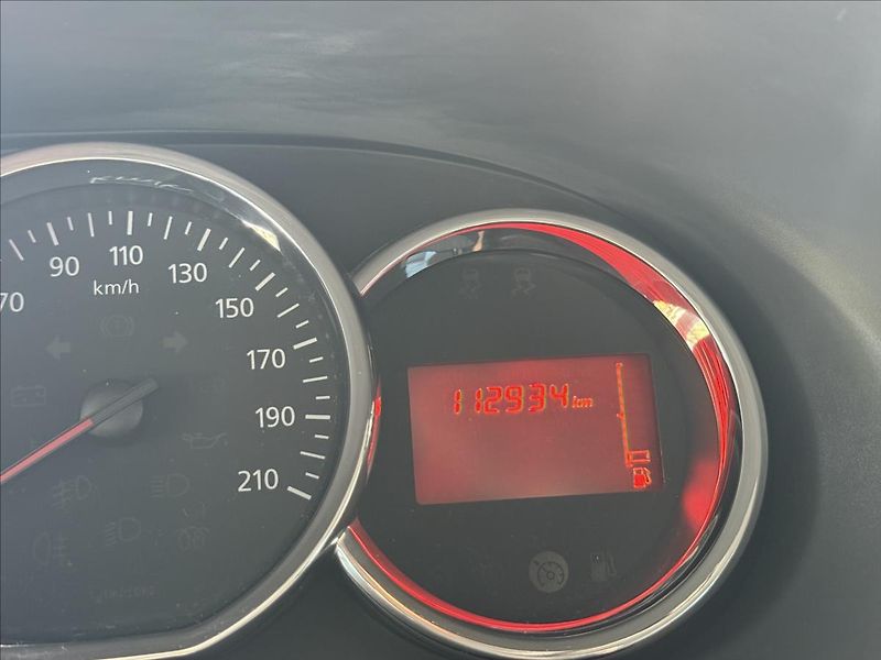 Dacia Dokker 1,5   DCi,SERVISKA,TAŽNÉ,1.MAJ - fotka 12 z 22