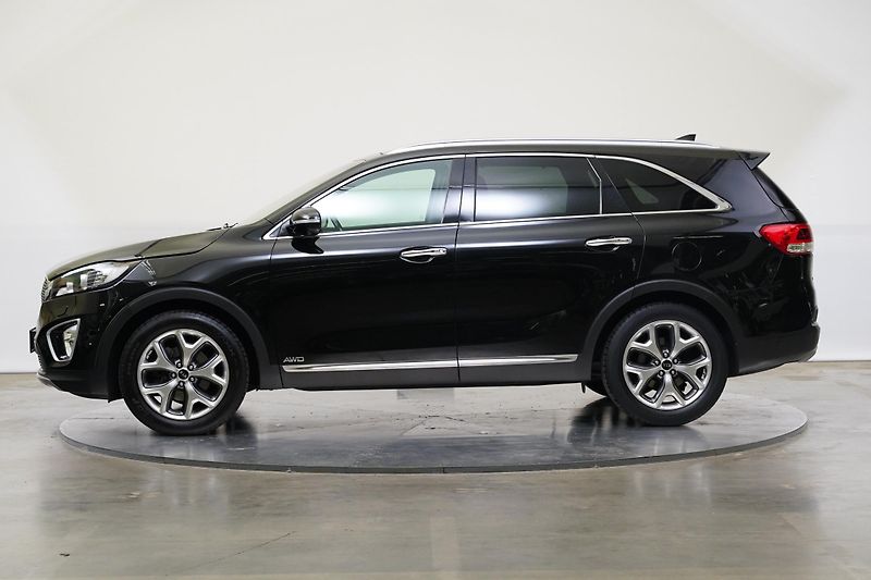 Kia Sorento - fotka 3 z 29