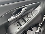 Hyundai i30 1.6d 4/2022 NEHAV-NAVI-DPH-ČR! - náhled 19