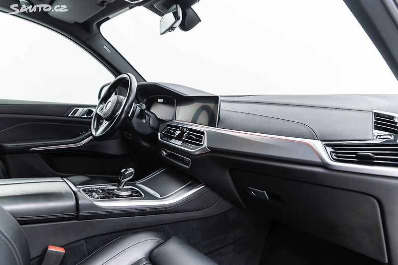 BMW X5 xDrive40d*vzduch*pano*záruka - fotka 10 z 44