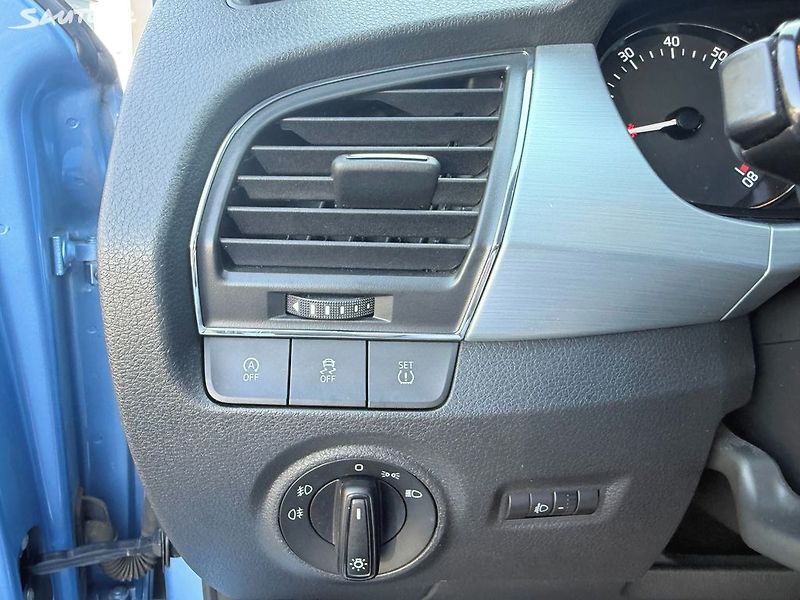 Škoda Fabia 1.2 TSI Ambition Plus - fotka 20 z 28