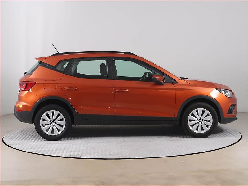 Seat Arona (2018) 1.0 TSI, Serv.kniha, Tempomat - fotka 6 z 16