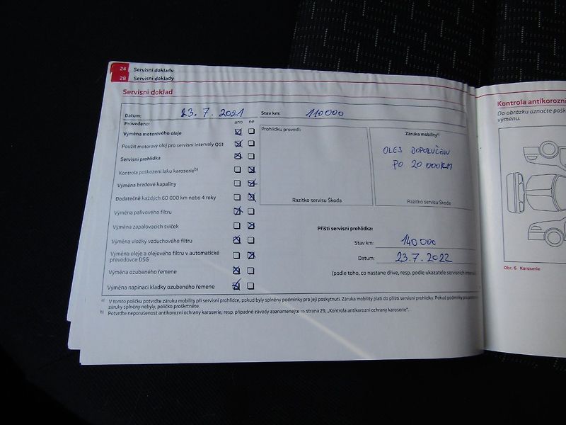 Škoda Octavia (2011) 1.6 MPI 75kW 1.MAJITEL - fotka 38 z 44