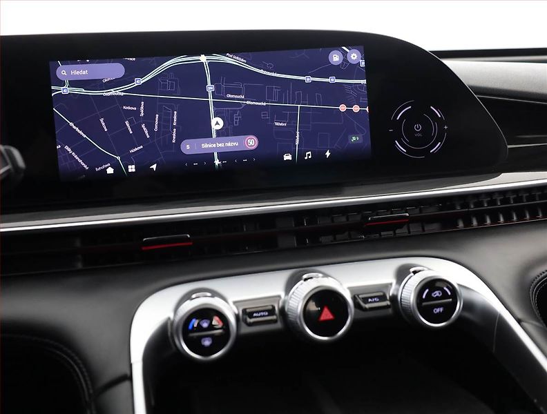 Omoda 9 (2026) SHS 1.5 PHEV - fotka 10 z 26