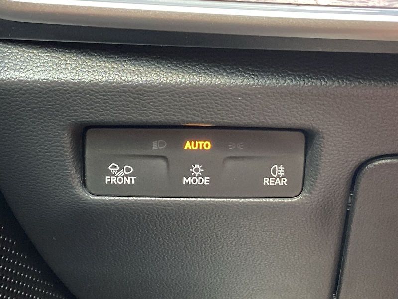 Škoda Superb (2025) Combi 2.0 TDI 4x4 DSG L&K - fotka 20 z 42
